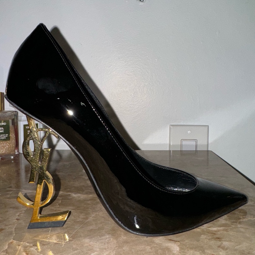 YSL pumps size 7 barely used